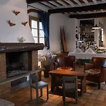Landsted Olimagio Farm With Animals And 25m Pool, At Cycling Distance *