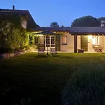 Olimagio Farm With Animals And 25m Pool, At Cycling Distance *
