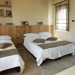 Olimagio Farm With Animals And 25m Pool, At Cycling Distance