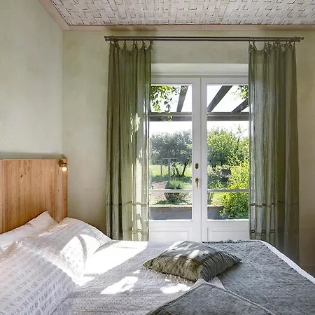 Olimagio Farm With Animals And 25m Pool, At Cycling Distance Country house Pietrasanta